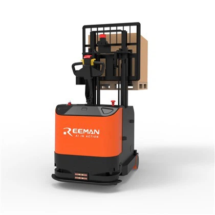 HAMMER Counterbalanced Autonomous Forklift Trucks Designed For Cruciform Pallet
